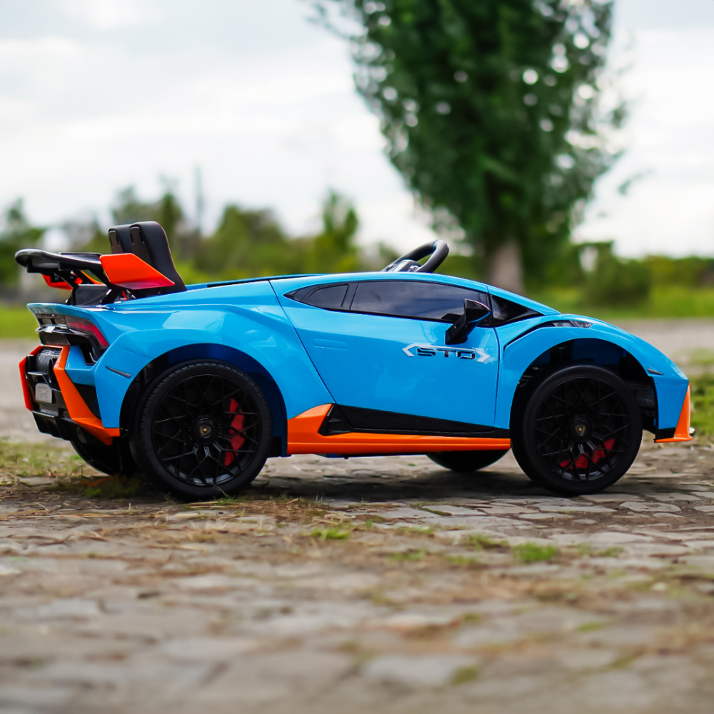 Masinuta electrica cu functie drift Lamborghini Huracan STO, putere 220W, 12V Premium, albastra [9]