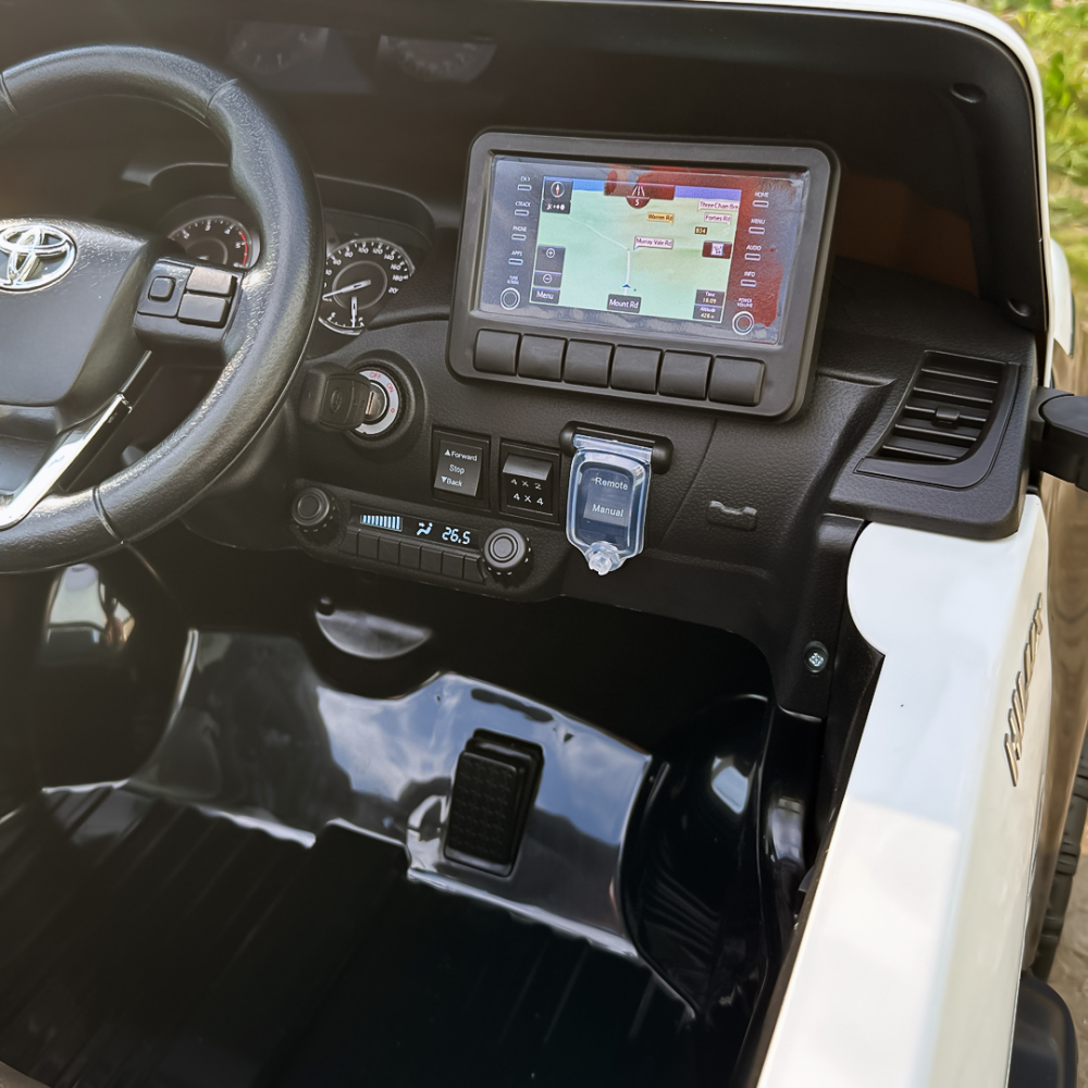 Masinuta electrica de politie, Toyota Hilux 4x4 180W 12V 14Ah PREMIUM, culoare Alba [16]