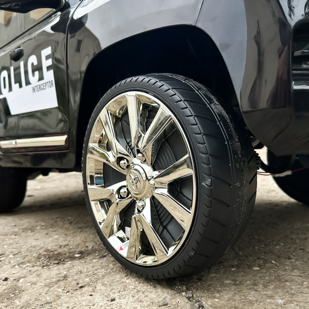 Masinuta electrica de politie, Toyota Land Cruiser, pentru 2 copii, 160W, 12V, echipare premium, neagra [13]
