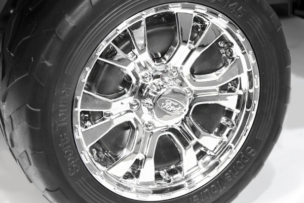 Masinuta electrica Ford Ranger 4x4 PREMIUM 4x35W #Negru Matt [11]