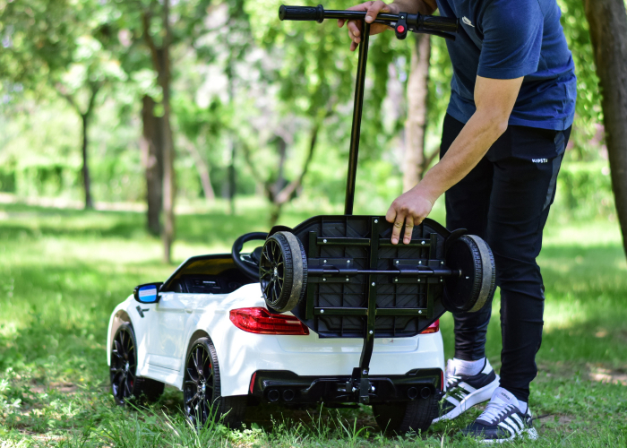 Masinuta electrica Bmw M5 Competition pentru copii 2-7 ani [7]