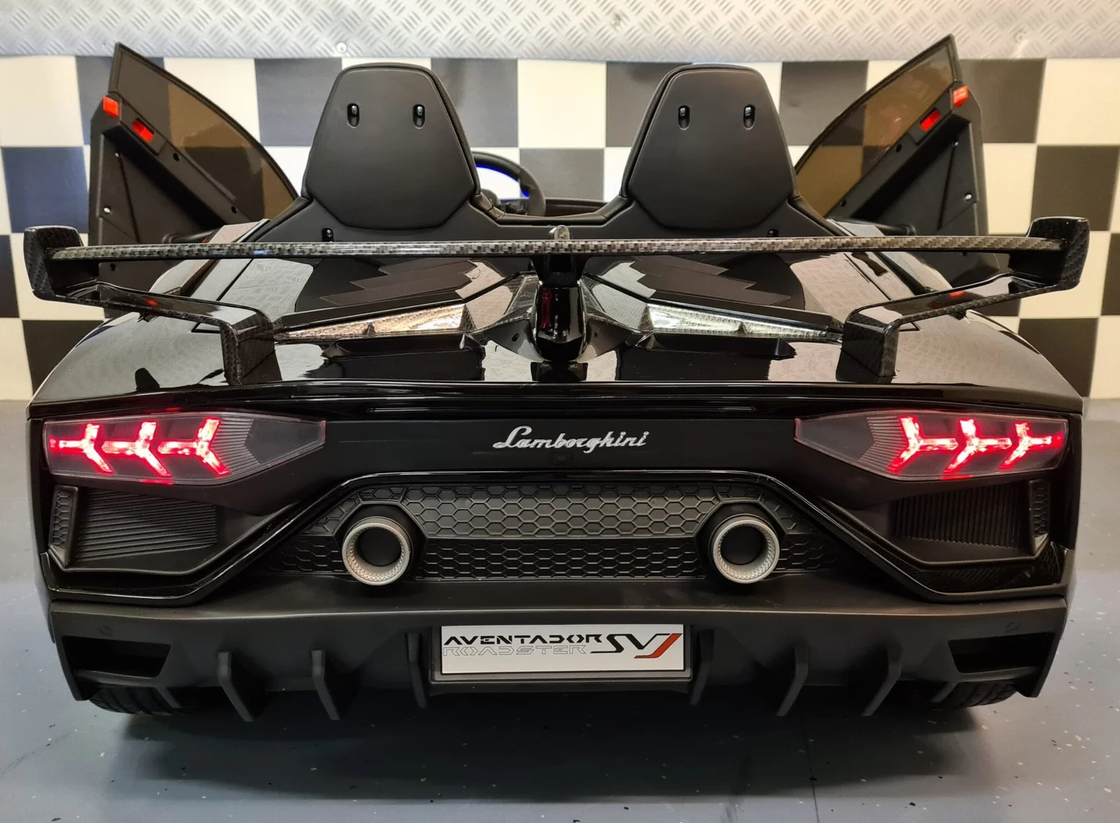 Masinuta electrica Lamborghini SVJ premium cu 2 locuri si functie de drift [20]