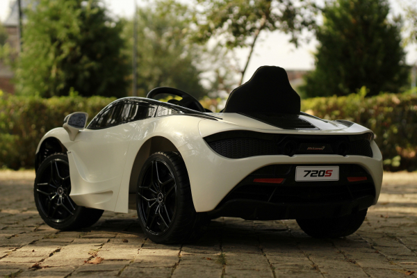 Masinuta electrica McLaren 720S 90W 12V PREMIUM #Alb [16]