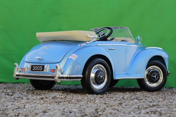 Masinuta electrica albastra pentru copii Mercedes 300S [5]