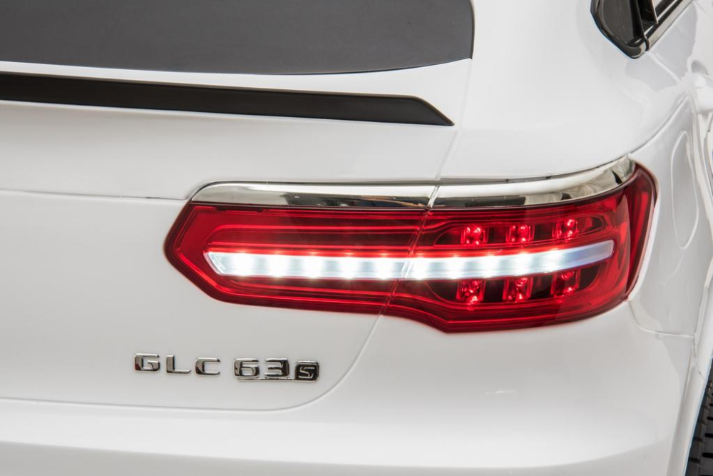 Masinuta electrica copii Mercedes GLC63s AMG, tractiune 4x4, 180W, 12V 14Ah, echipare premium, alba [7]