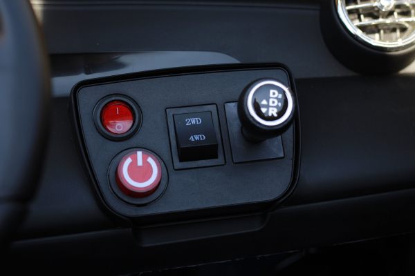 Masinuta electrica Mercedes GLC63s AMG 4x4 STANDARD #Negru [10]