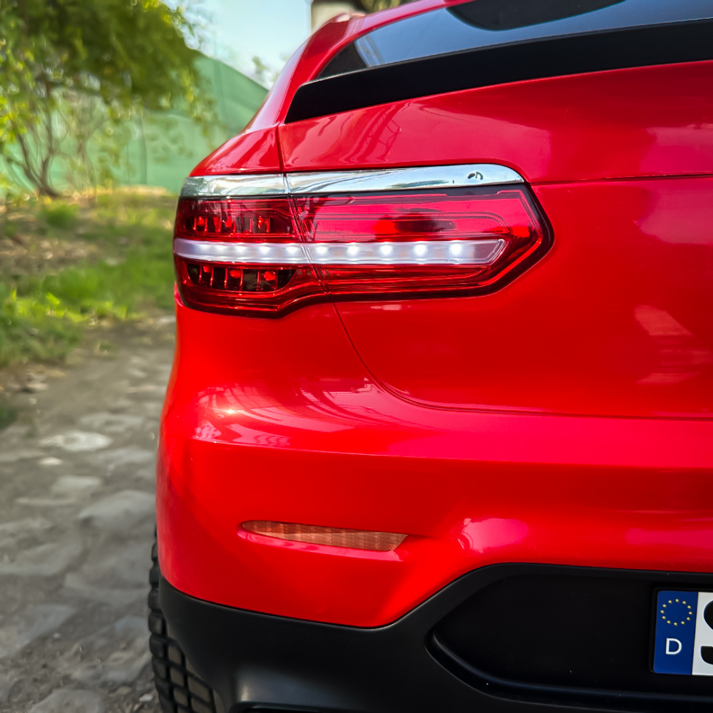 Masinuta electrica Mercedes GLC63s AMG 4x4 180W 12V 14Ah XXL PREMIUM, culoare Rosu [14]