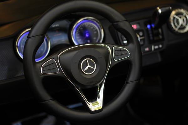 Masinuta electrica Mercedes pentru copii 2 - 6 ani [16]