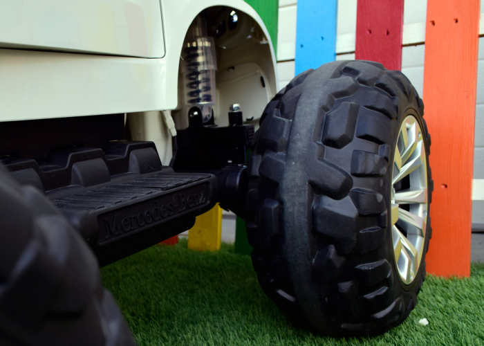 Mercedes X-Class Monster Truck, 4x4, scaun tapitat, roti moi, alb [20]