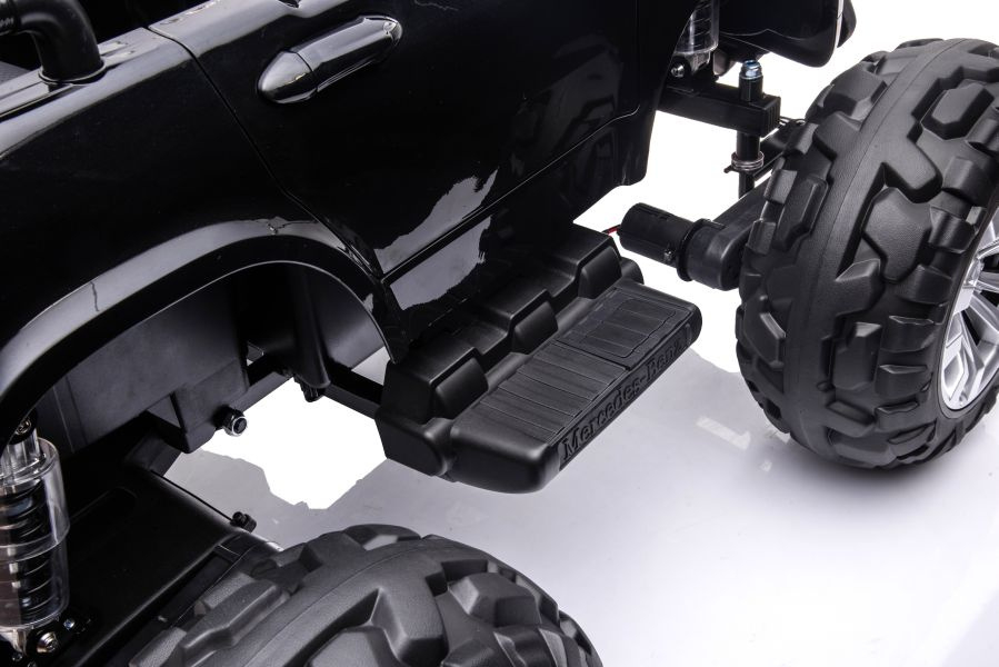 Mercedes X-Class Monster Truck, 4x4, scaun tapitat, roti moi, neagra [13]