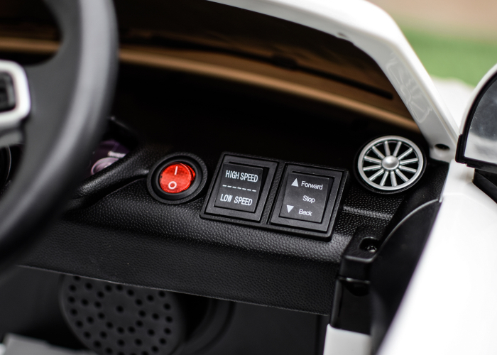 Masinuta pentru copii electrica Audi TT RS, alba [13]