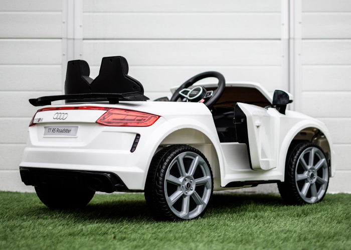 Masinuta pentru copii electrica Audi TT RS, alba [8]