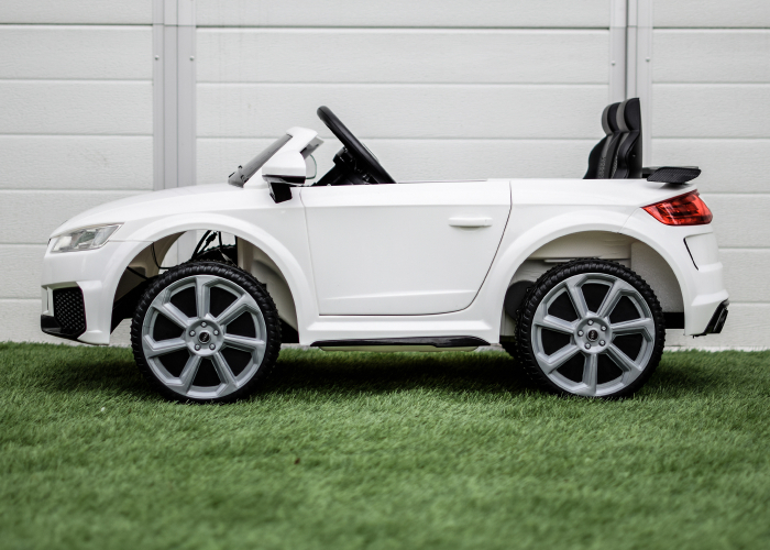 Masinuta pentru copii electrica Audi TT RS, alba [6]