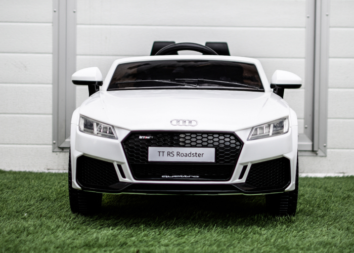 Masinuta pentru copii electrica Audi TT RS, alba [2]