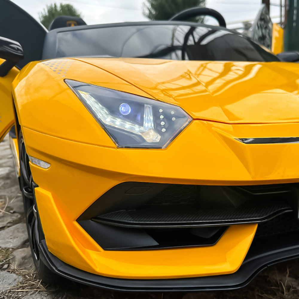 Masinuta electrica pentru 2 copii Lamborghini Aventador Xago 12V 90W Deluxe, Galben [17]