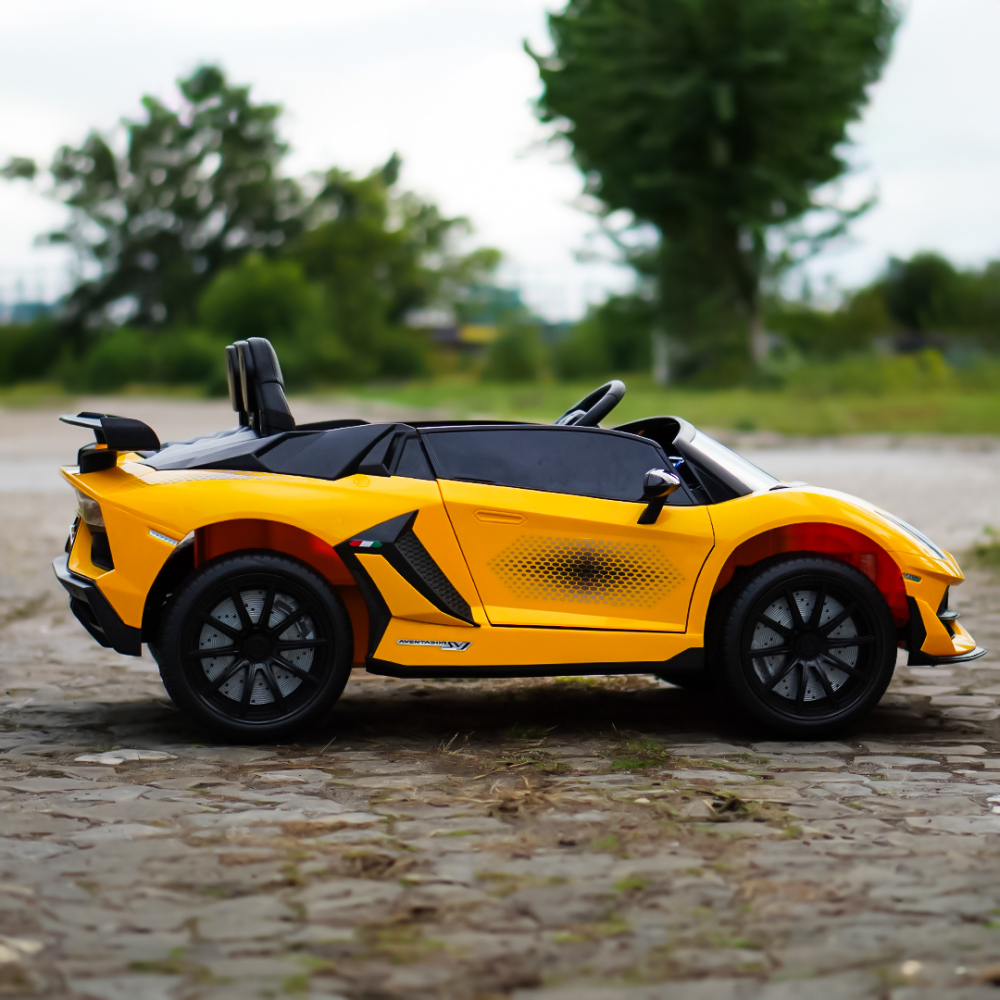 Masinuta electrica pentru 2 copii Lamborghini Aventador Xago 12V 90W Deluxe, Galben [10]