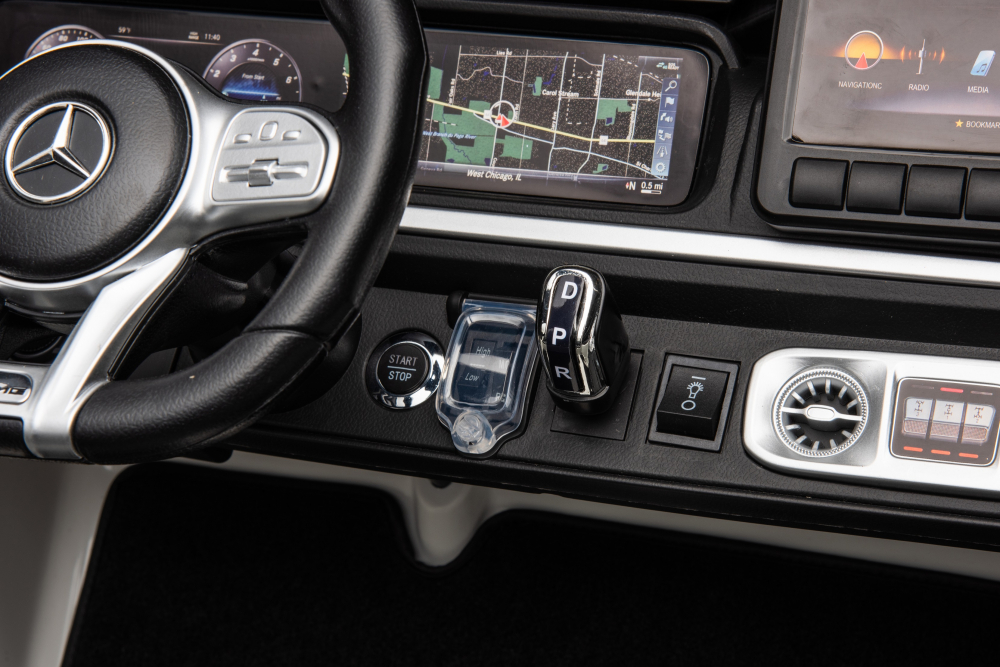 Masinuta electrica pentru 2 copii Mercedes G63, 4x4, 800W [12]