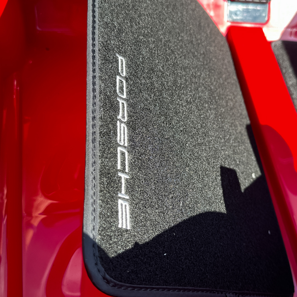 Masinuta electrica pentru 2 copii, Porsche 911 GT3, 320W, 24V 14Ah, echipare premium, rosie [19]