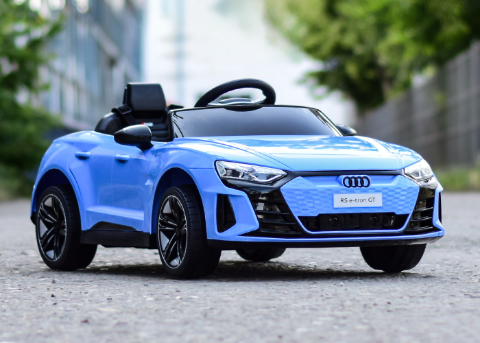 Masinuta electrica pentru copii Audi E-tron GT 60W 12V, culoare albastru [3]