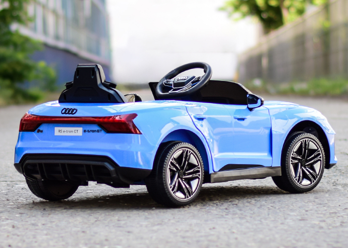 Masinuta electrica pentru copii Audi E-tron GT 60W 12V, culoare albastru [5]