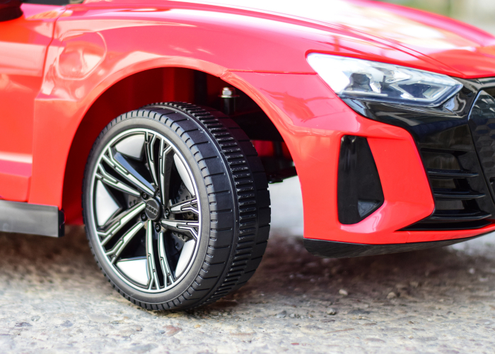 Masinuta electrica pentru copii Audi E-tron GT 60W 12V, culoare rosie [14]