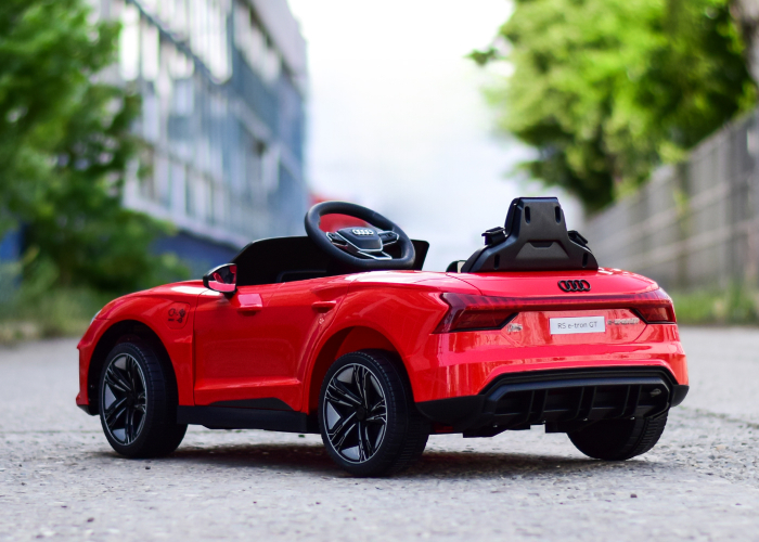Masinuta electrica pentru copii Audi E-tron GT 60W 12V, culoare rosie [10]