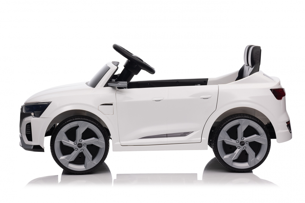 Masinuta electrica Audi SQ8 alba [4]