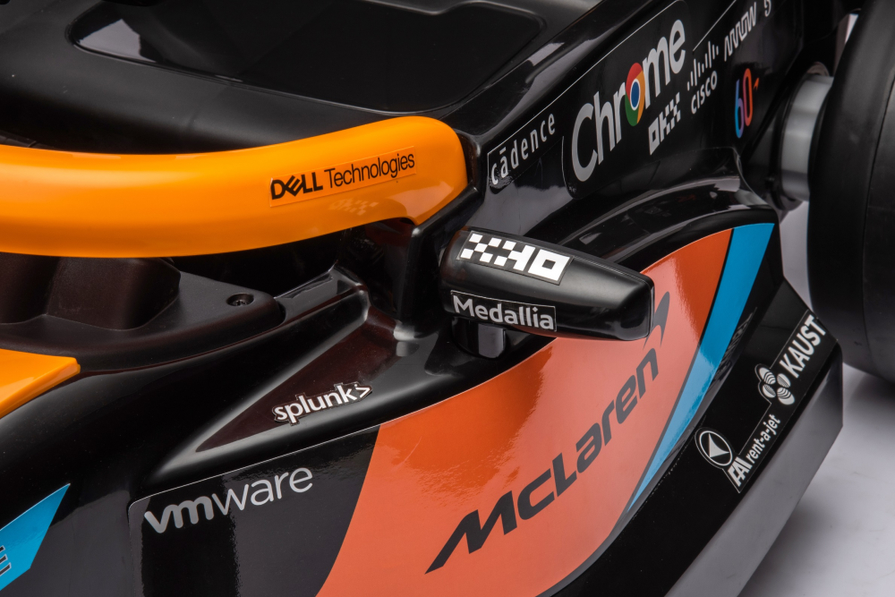 Masinuta electrica pentru copii, Formula 1 McLaren Racing 70W 12V, cu scaun tapitat [44]