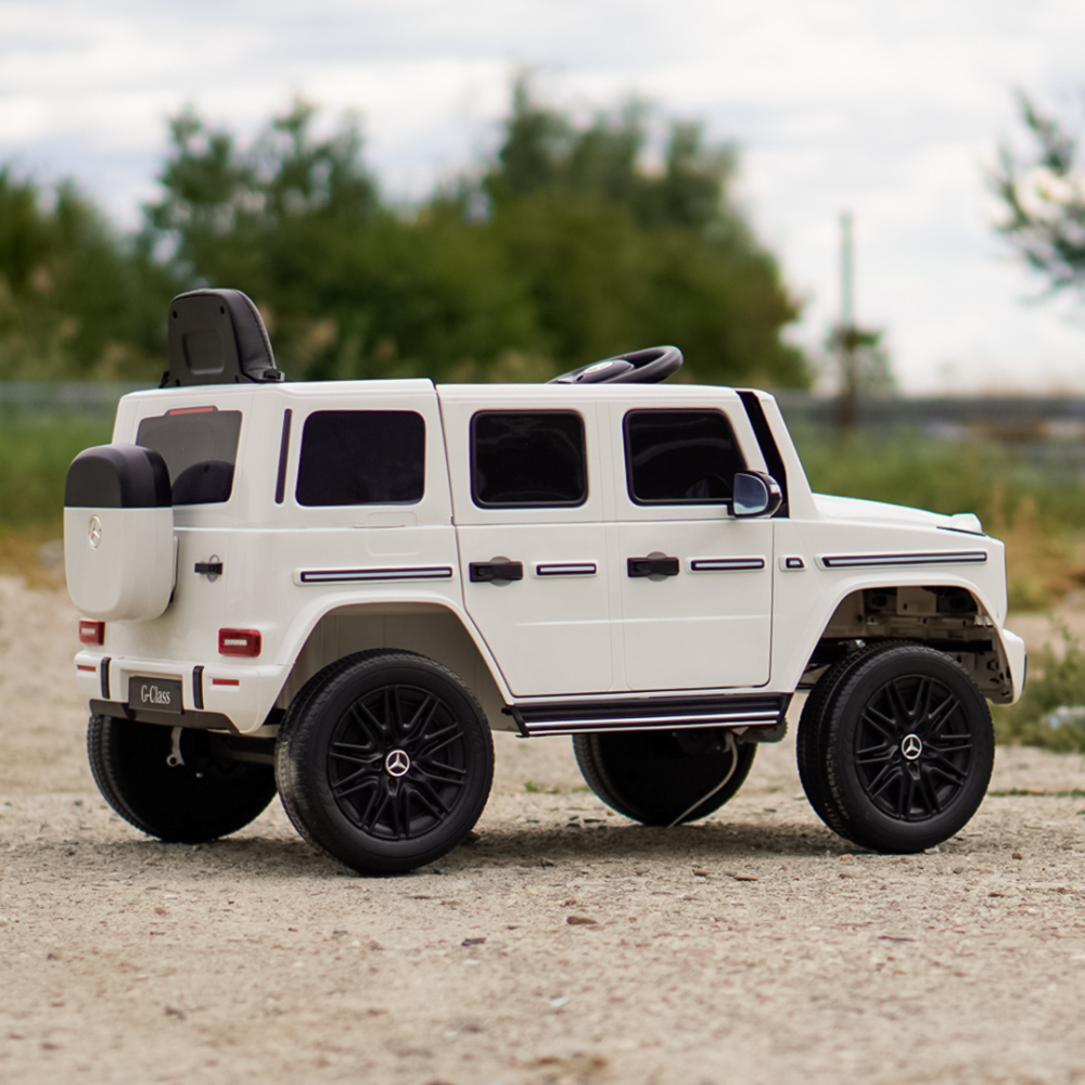 Masinuta electrica pentru copii Mercedes G580 4x4, 140W 12V 7Ah, premium, culoare alba [5]
