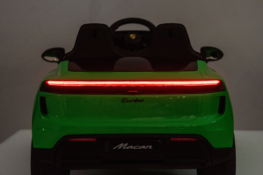 Porsche Macan 140W  verde, masinuta electrica copii 2 - 5 ani [8]
