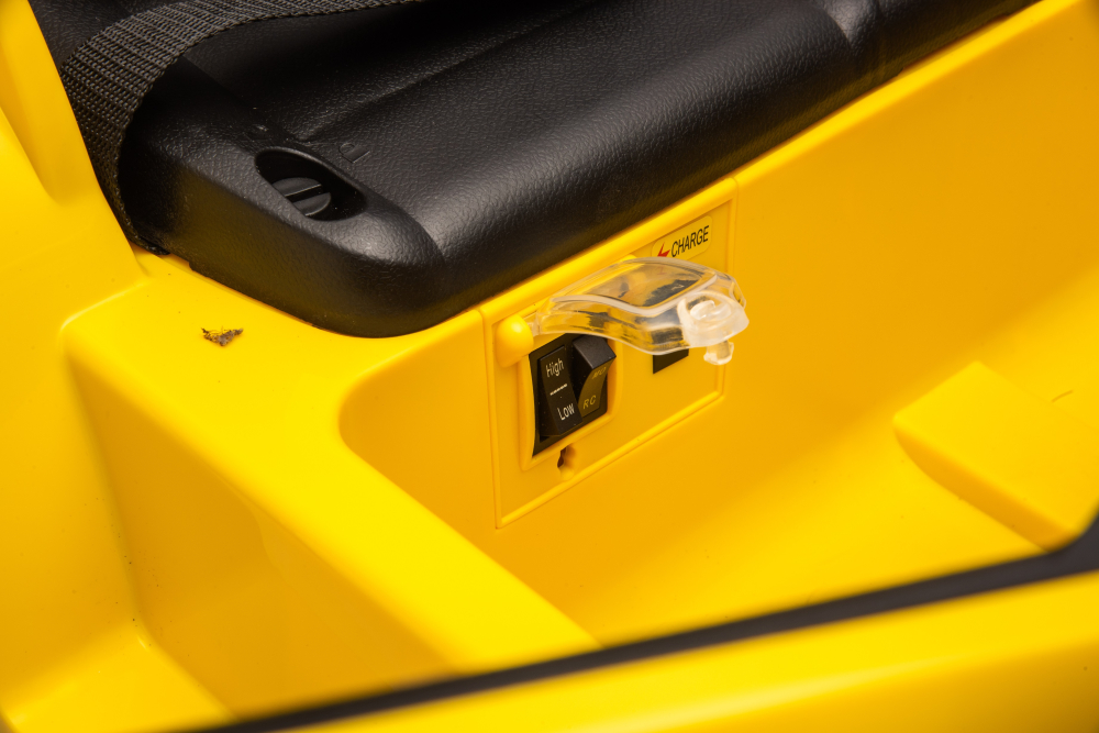 Porsche Macan 140W  galbena, masinuta electrica copii 2 - 5 ani [22]