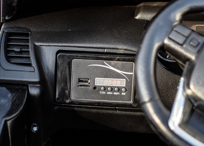 Masinuta electrica Toyota Hilux, noul model, 4x4 180W 12V 14Ah PREMIUM, culoare Negru [9]