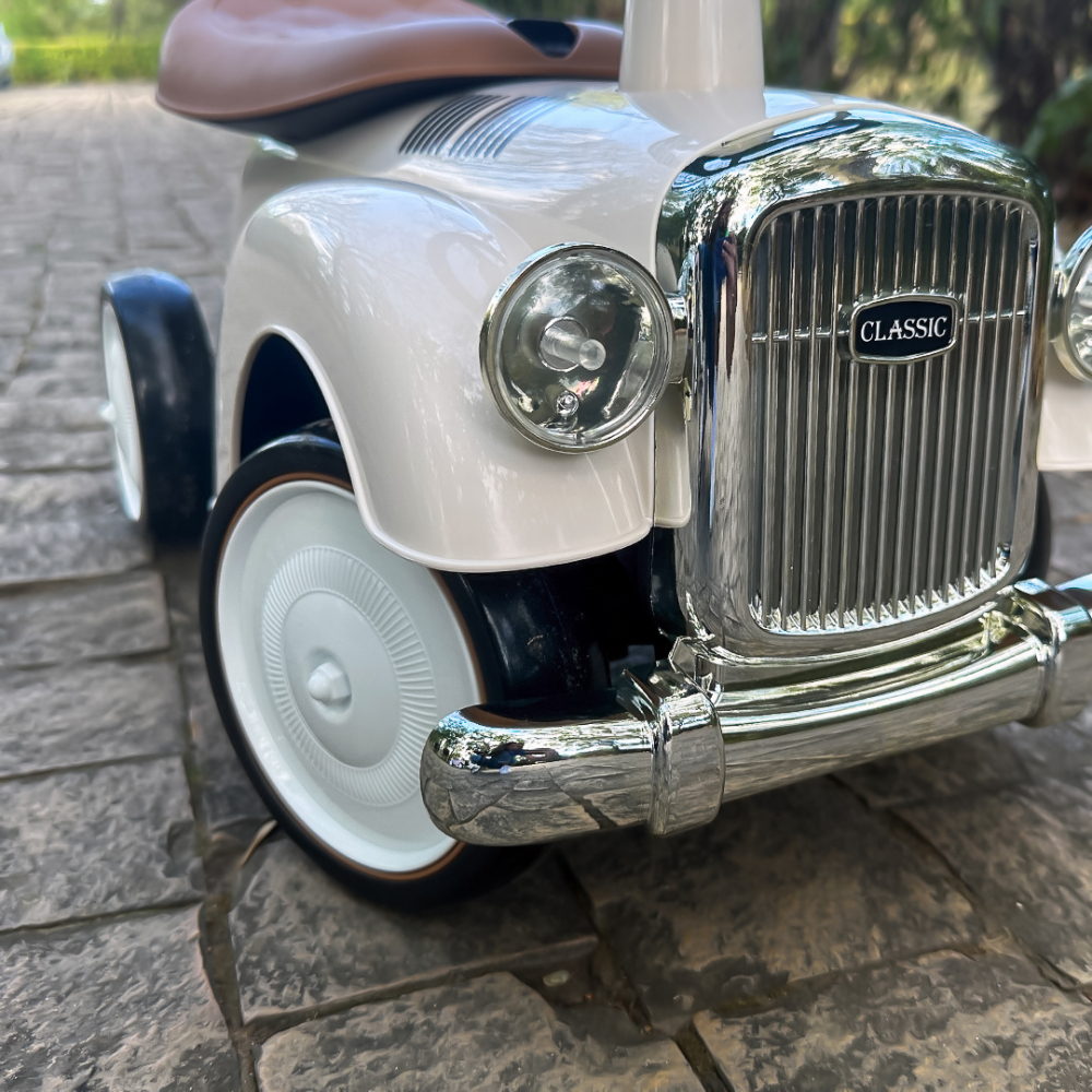 Masinuta premergator fara pedale, Kinderauto Retro Baby Car cu roti moi, alba [15]