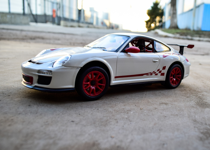 Masinuta RC cu telecomanda Porsche 911 GTS RS [5]