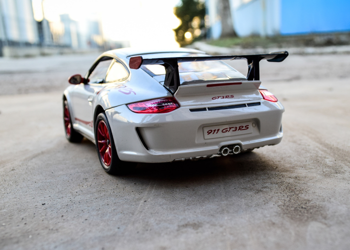 Masinuta RC cu telecomanda Porsche 911 GTS RS [6]