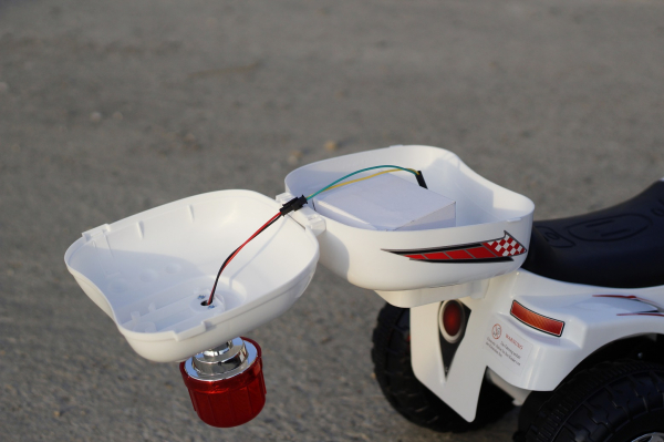 Motocicleta electrica pentru copii LQ998, 3 roti, Alba [6]