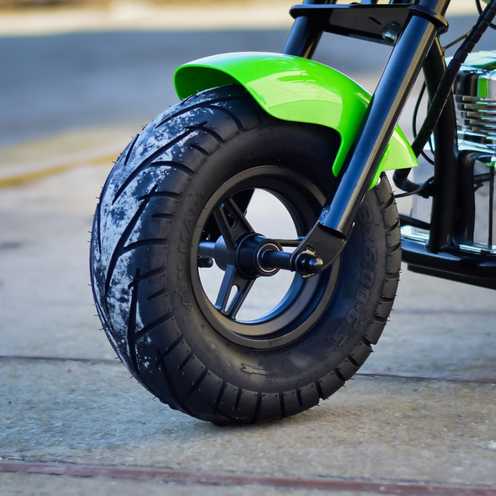 Motocicleta pentru copii intre 5 si 9 ani, Kinderauto Old School, 300W, 24V, cu roti gonflabile, scaun tapitat, premium, verde [12]