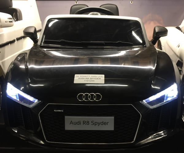 Audi R8 Spyder negru pentru copii intre 2 si 6 ani [2]