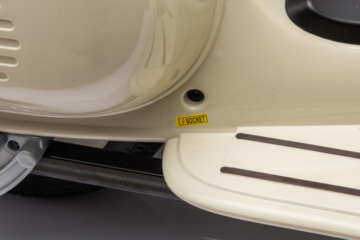Scuter electric cu atasament Piaggio VESPA 150 VL1T 110W 12V 10Ah, culoare Bej [39]