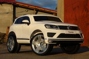 Masinuta electrica pentru copii VW Touareg, alba [2]
