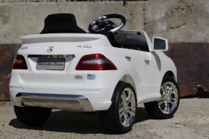 Masinuta electrica Mercedes ML350, alba pentru 2-4 ani [6]