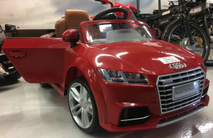Masinuta electrica premium Audi TTS pentru copii, rosie [1]