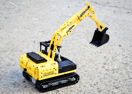 Excavator cu telecomanda CADA, set constructie din 544 piese [6]