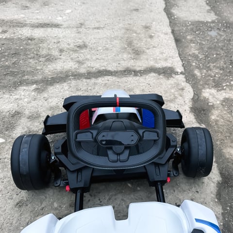Kart electric pentru copii  BMW Motosport  putere 500W, sasiu ajustabil, Alb [13]