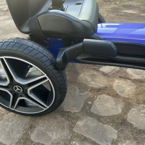 Kinderauto GO Kart cu pedale de la Mercedes, roti cauciuc solid, scaun reglabil, centura de siguranta #Albastru [12]
