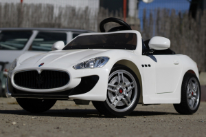 Masinuta electrica Maserati pentru copii alba [3]