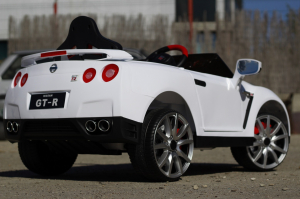 Nissan GTR R35, alb, masinuta electrica pentru copii 2-6 ani [5]