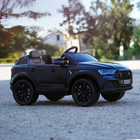 Masinuta electrica Audi Q7, neagra [10]