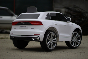 Masinuta electrica Audi Q8 STANDARD 12V #Alb [11]