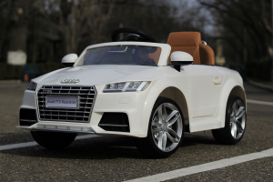 Masinuta electrica pentru copii premium Audi TTS, alba [1]